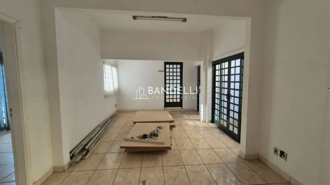 Sala Comercial com 3 quartos à venda e para alugar, 203m2 em Centro, Araraquara - SP - imagem 3 Foto 3 de Sala Comercial com 3 quartos à venda e para alugar, 203m2 em Centro, Araraquara - SP