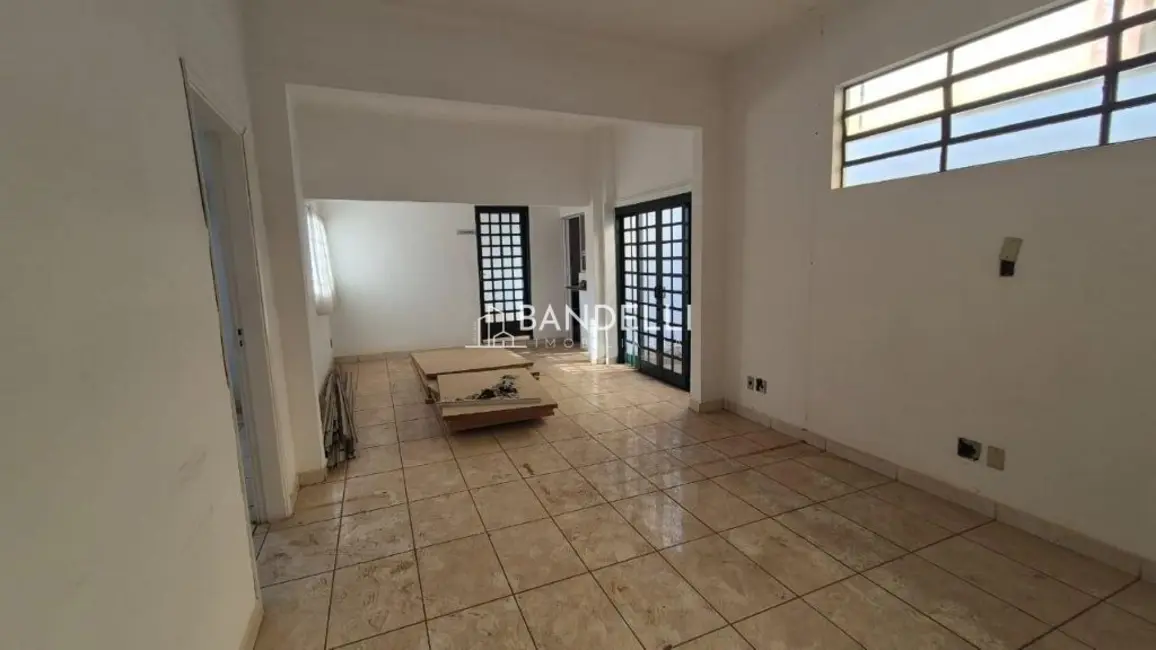 Sala Comercial com 3 quartos à venda e para alugar, 203m2 em Centro, Araraquara - SP - imagem 4 Foto 4 de Sala Comercial com 3 quartos à venda e para alugar, 203m2 em Centro, Araraquara - SP