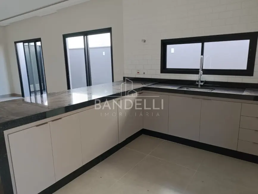 Casa de Condomínio com 3 quartos à venda, 151m2 em Jardim Serra Azul, Araraquara - SP - imagem 5 Foto 5 de Casa de Condomínio com 3 quartos à venda, 151m2 em Jardim Serra Azul, Araraquara - SP