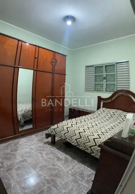 Casa com 2 quartos à venda, 137m2 em Jardim Cruzeiro do Sul I e II, Araraquara - SP - imagem 5 Foto 5 de Casa com 2 quartos à venda, 137m2 em Jardim Cruzeiro do Sul I e II, Araraquara - SP