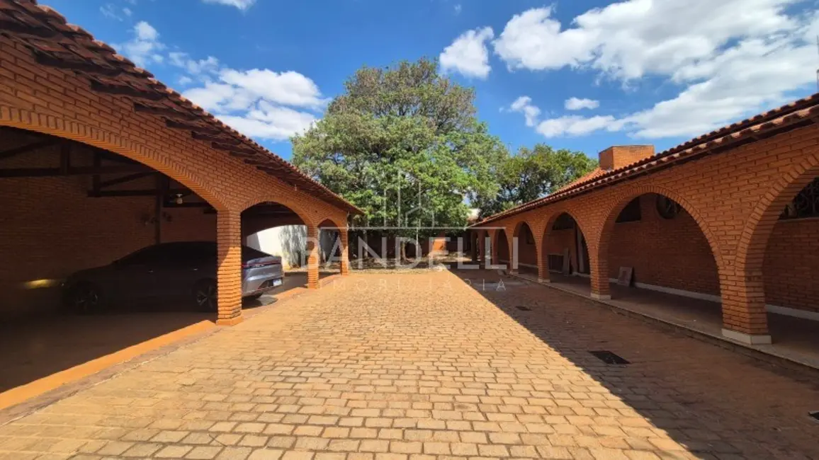 Sala Comercial à venda e para alugar, 447m2 em Vila José Bonifácio, Araraquara - SP - imagem 2 Foto 2 de Sala Comercial à venda e para alugar, 447m2 em Vila José Bonifácio, Araraquara - SP