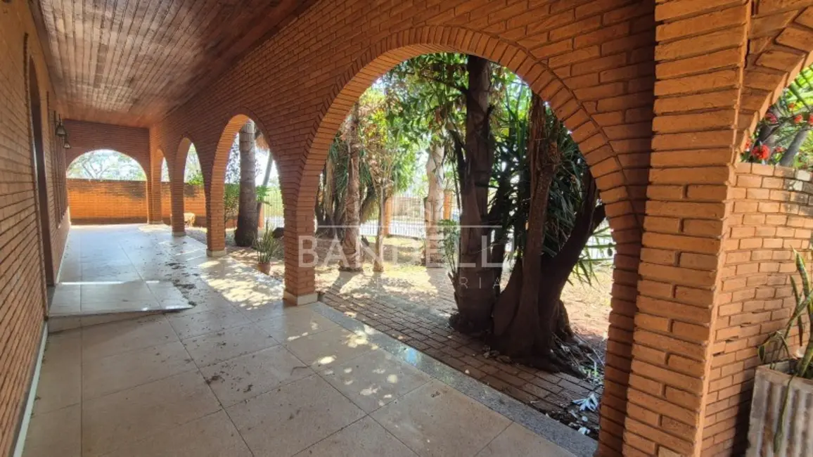 Sala Comercial à venda e para alugar, 447m2 em Vila José Bonifácio, Araraquara - SP - imagem 5 Foto 5 de Sala Comercial à venda e para alugar, 447m2 em Vila José Bonifácio, Araraquara - SP