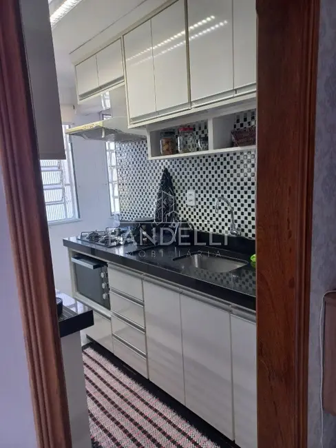 Foto 2 de Apartamento com 2 quartos à venda, 55m2 em Jardim Botânico, Araraquara - SP