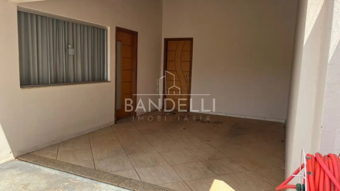 Casa com 2 quartos à venda, 97m2 em Jardim Adalgisa, Araraquara - SP - imagem 2 Foto 2 de Casa com 2 quartos à venda, 97m2 em Jardim Adalgisa, Araraquara - SP