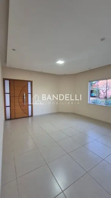 Casa de Condomínio com 3 quartos à venda, 165m2 em Parque Residencial Damha, Araraquara - SP - imagem 2 Foto 2 de Casa de Condomínio com 3 quartos à venda, 165m2 em Parque Residencial Damha, Araraquara - SP