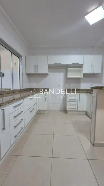 Casa de Condomínio com 3 quartos à venda, 165m2 em Parque Residencial Damha, Araraquara - SP - imagem 4 Foto 4 de Casa de Condomínio com 3 quartos à venda, 165m2 em Parque Residencial Damha, Araraquara - SP