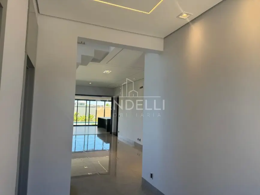 Casa de Condomínio com 3 quartos à venda, 382m2 em Araraquara - SP - imagem 3 Foto 3 de Casa de Condomínio com 3 quartos à venda, 382m2 em Araraquara - SP