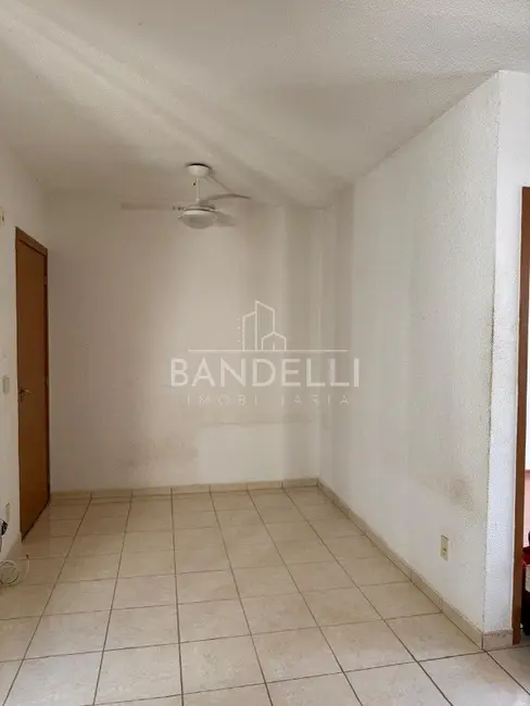 Foto 4 de Apartamento com 2 quartos à venda, 43m2 em Araraquara - SP