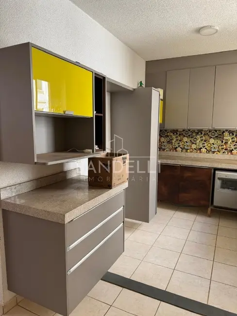 Foto 3 de Apartamento com 2 quartos à venda, 43m2 em Araraquara - SP