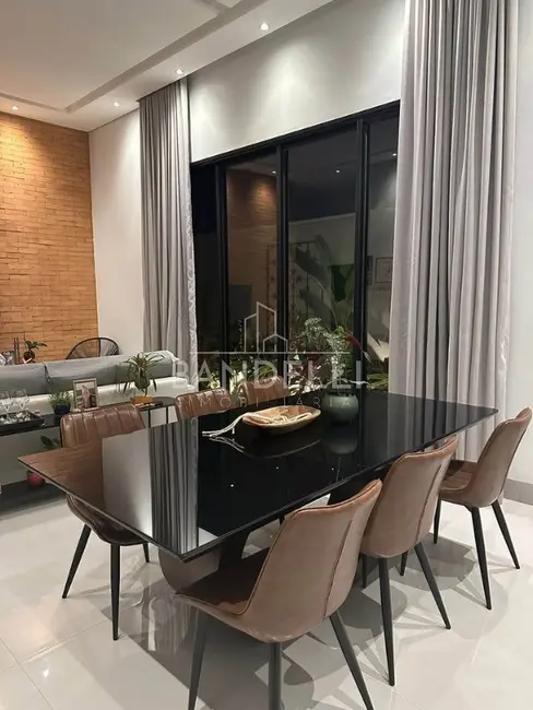 Casa de Condomínio com 3 quartos à venda e para alugar, 165m2 em Condomínio Buona Vita, Araraquara - SP - imagem 3 Foto 3 de Casa de Condomínio com 3 quartos à venda e para alugar, 165m2 em Condomínio Buona Vita, Araraquara - SP