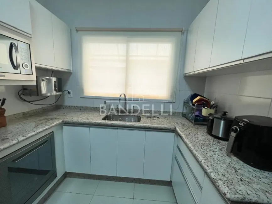 Casa de Condomínio com 3 quartos à venda, 150m2 em Araraquara - SP - imagem 4 Foto 4 de Casa de Condomínio com 3 quartos à venda, 150m2 em Araraquara - SP