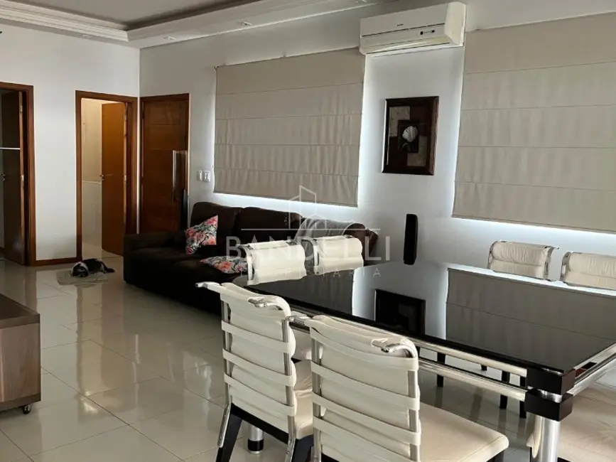 Casa de Condomínio com 3 quartos à venda, 150m2 em Araraquara - SP - imagem 2 Foto 2 de Casa de Condomínio com 3 quartos à venda, 150m2 em Araraquara - SP