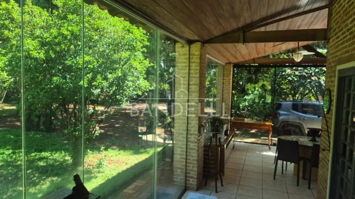 Chácara com 4 quartos à venda, 218m2 em Chácara Flora Araraquara, Araraquara - SP - imagem 1 Foto 1 de Chácara com 4 quartos à venda, 218m2 em Chácara Flora Araraquara, Araraquara - SP