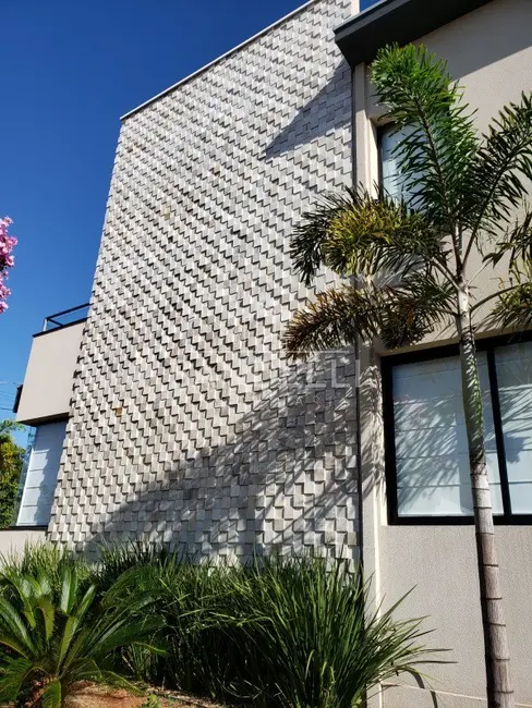 Foto 3 de Casa de Condomínio com 3 quartos à venda, 201m2 em Residencial Village Damha II, Araraquara - SP