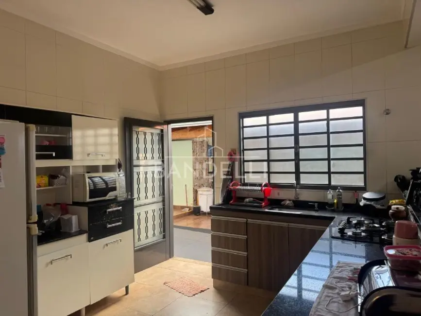 Foto 6 de Casa com 3 quartos à venda, 231m2 em Jardim Maria Luiza, Araraquara - SP