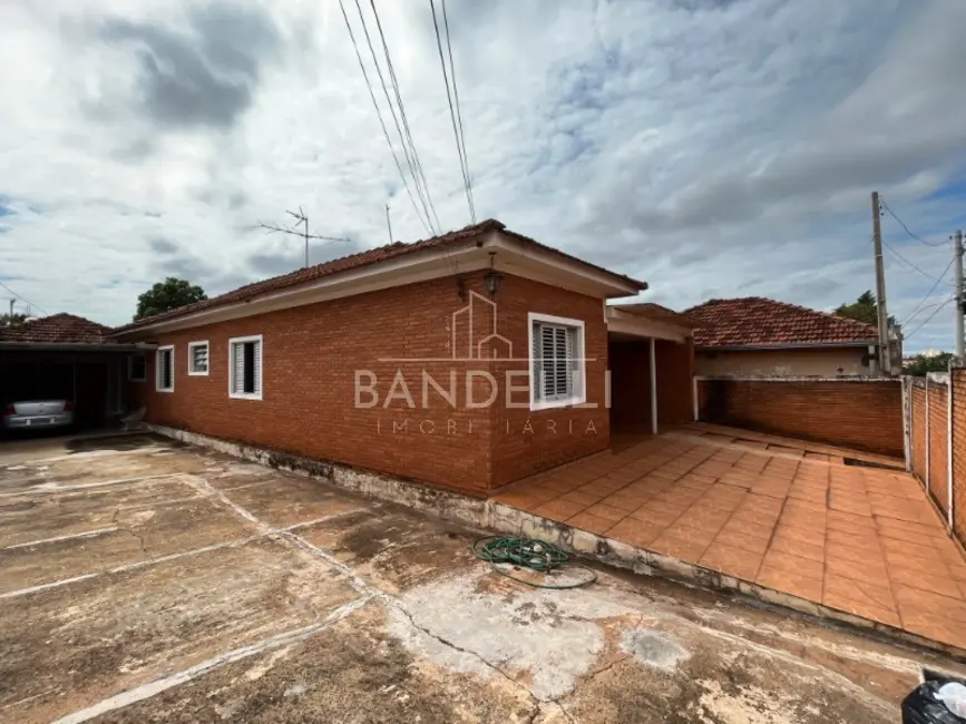 Foto 2 de Casa com 3 quartos à venda, 206m2 em Vila Xavier (Vila Xavier), Araraquara - SP
