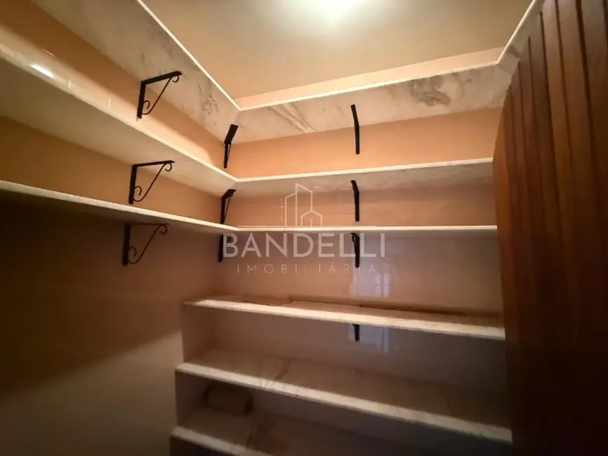 Apartamento com 6 quartos à venda, 414m2 em Centro, Araraquara - SP - imagem 7 Foto 7 de Apartamento com 6 quartos à venda, 414m2 em Centro, Araraquara - SP