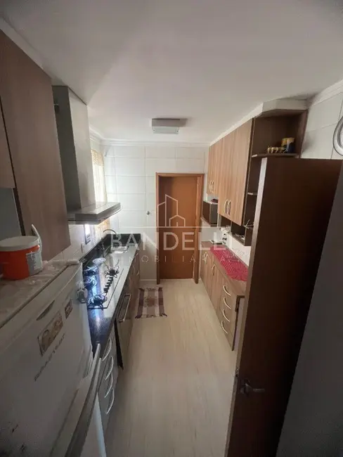 Apartamento com 3 quartos à venda e para alugar, 72m2 em Vila Ferroviária, Araraquara - SP - imagem 4 Foto 4 de Apartamento com 3 quartos à venda e para alugar, 72m2 em Vila Ferroviária, Araraquara - SP