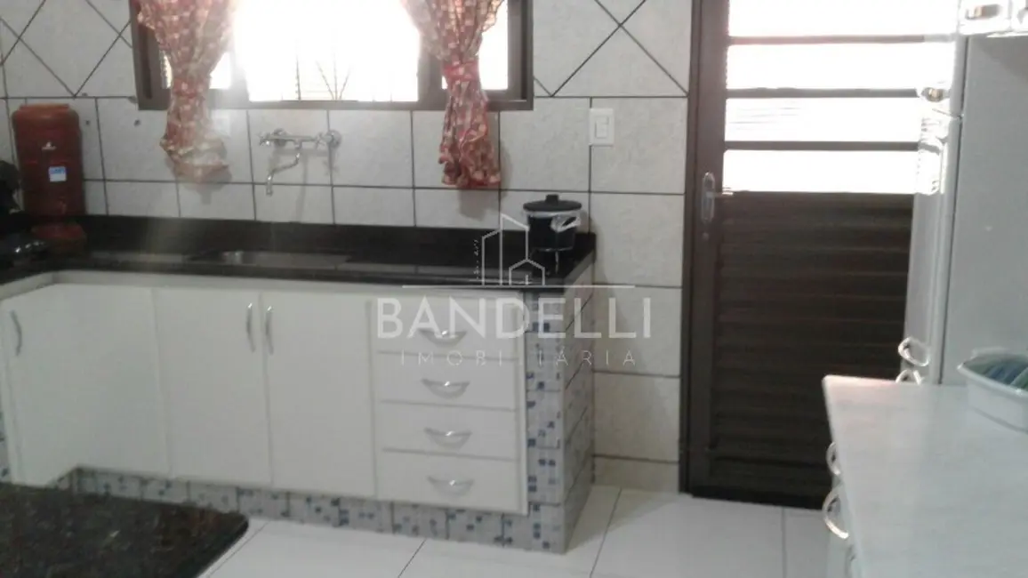 Foto 5 de Casa com 2 quartos à venda, 169m2 em Jardim Cruzeiro do Sul I e II, Araraquara - SP