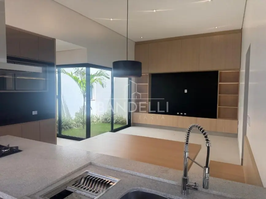 Foto 5 de Casa de Condomínio com 3 quartos à venda, 176m2 em Residencial Village Damha III, Araraquara - SP