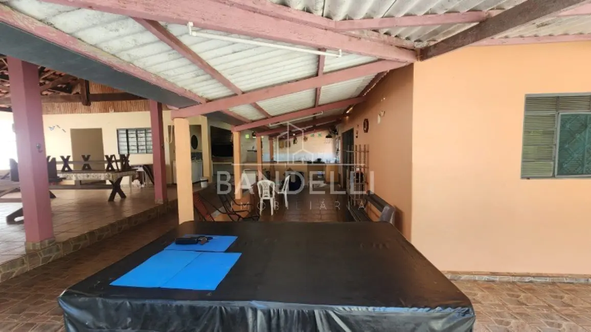 Chácara com 4 quartos à venda, 345m2 em Jardim Botânico, Araraquara - SP - imagem 5 Foto 5 de Chácara com 4 quartos à venda, 345m2 em Jardim Botânico, Araraquara - SP