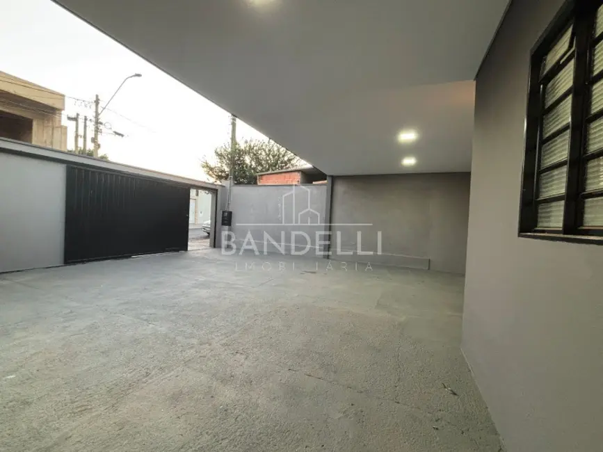Casa com 2 quartos à venda, 80m2 em Parque Igaçaba, Araraquara - SP - imagem 4 Foto 4 de Casa com 2 quartos à venda, 80m2 em Parque Igaçaba, Araraquara - SP
