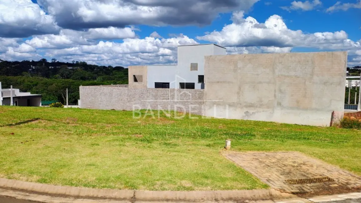 Foto 3 de Terreno / Lote à venda em Araraquara - SP
