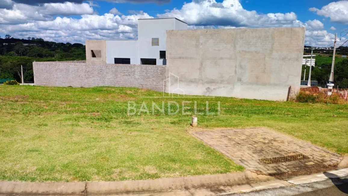 Foto 2 de Terreno / Lote à venda em Araraquara - SP