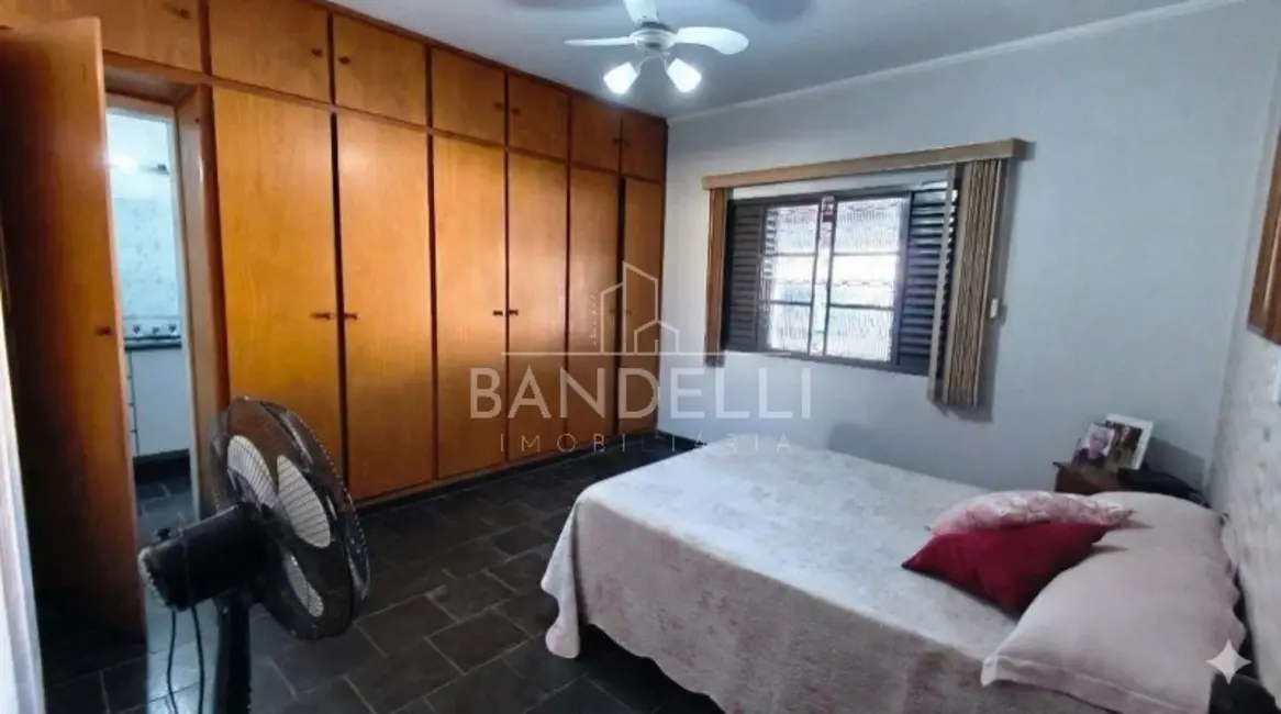 Foto 3 de Casa com 3 quartos à venda, 169m2 em Parque Laranjeiras, Araraquara - SP