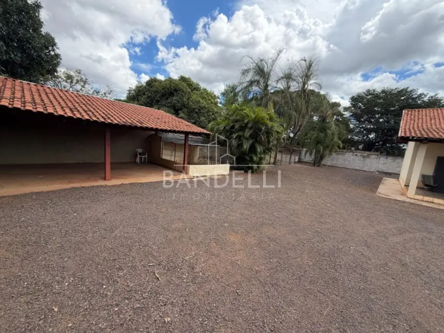 Chácara com 3 quartos à venda, 538m2 em Jardim Zavanella, Araraquara - SP - imagem 6 Foto 6 de Chácara com 3 quartos à venda, 538m2 em Jardim Zavanella, Araraquara - SP