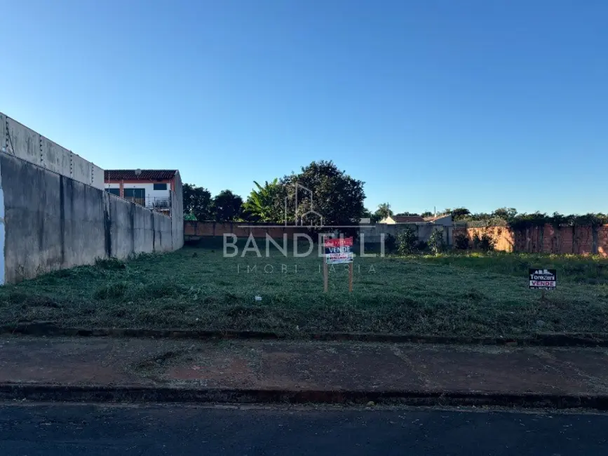 Foto 1 de Terreno / Lote à venda em Jardim Residencial Paraíso, Araraquara - SP