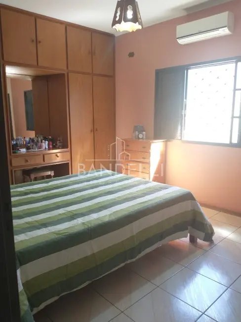 Foto 6 de Casa com 3 quartos à venda, 245m2 em Jardim Morada do Sol (Vila Xavier), Araraquara - SP