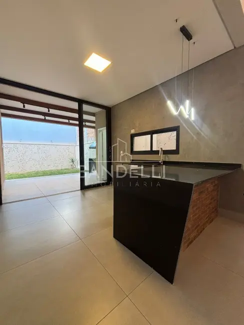 Casa de Condomínio com 3 quartos à venda, 136m2 em Araraquara - SP - imagem 7 Foto 7 de Casa de Condomínio com 3 quartos à venda, 136m2 em Araraquara - SP
