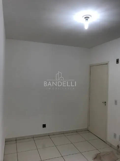 Foto 4 de Apartamento com 2 quartos à venda, 45m2 em Araraquara - SP