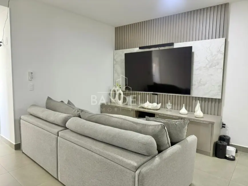 Foto 2 de Apartamento com 3 quartos à venda, 92m2 em Vila Harmonia, Araraquara - SP