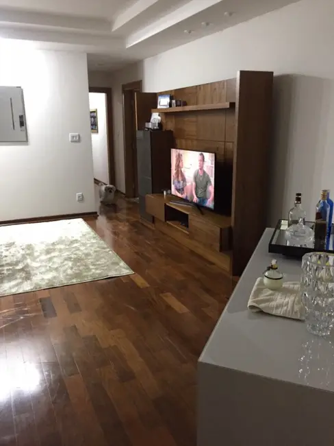 Apartamento com 3 quartos à venda, 233m2 em Centro, Araraquara - SP - imagem 6 Foto 6 de Apartamento com 3 quartos à venda, 233m2 em Centro, Araraquara - SP