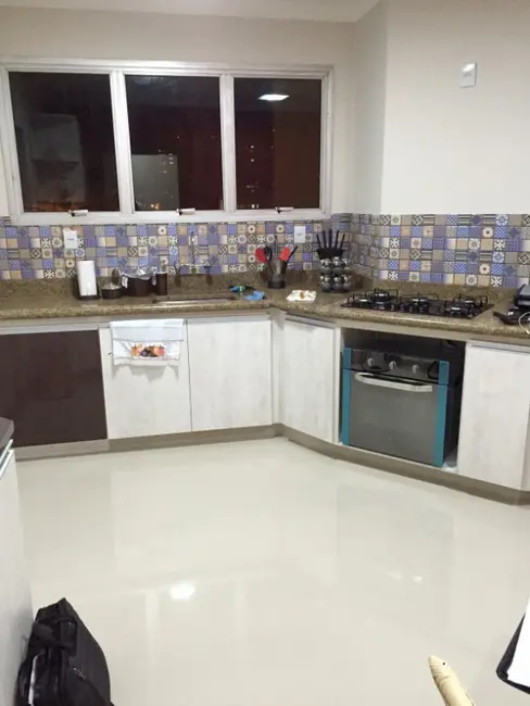 Apartamento com 3 quartos à venda, 233m2 em Centro, Araraquara - SP - imagem 9 Foto 9 de Apartamento com 3 quartos à venda, 233m2 em Centro, Araraquara - SP