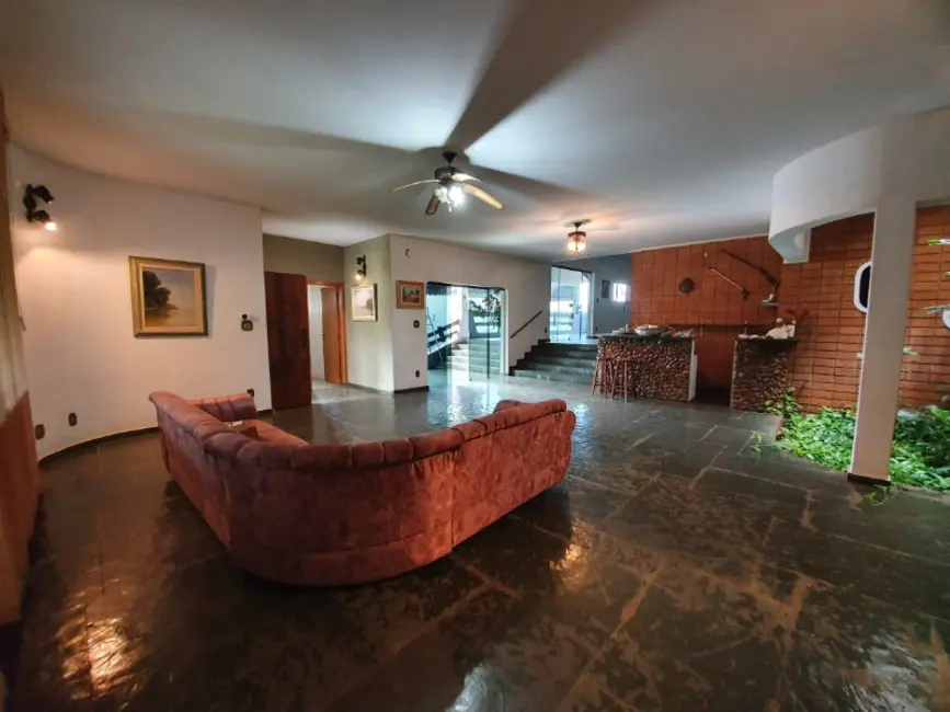 Casa com 3 quartos à venda, 470m2 em Jardim Vale das Rosas, Araraquara - SP - imagem 4 Foto 4 de Casa com 3 quartos à venda, 470m2 em Jardim Vale das Rosas, Araraquara - SP