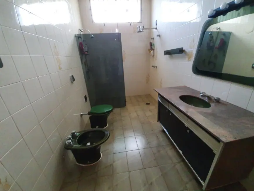 Casa com 3 quartos à venda, 470m2 em Jardim Vale das Rosas, Araraquara - SP - imagem 8 Foto 8 de Casa com 3 quartos à venda, 470m2 em Jardim Vale das Rosas, Araraquara - SP