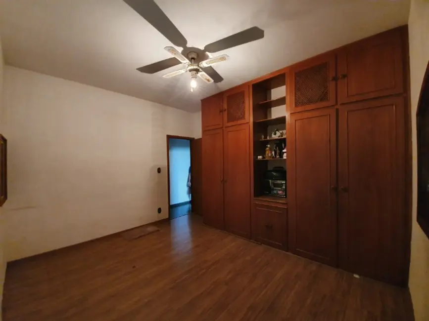 Casa com 3 quartos à venda, 470m2 em Jardim Vale das Rosas, Araraquara - SP - imagem 7 Foto 7 de Casa com 3 quartos à venda, 470m2 em Jardim Vale das Rosas, Araraquara - SP