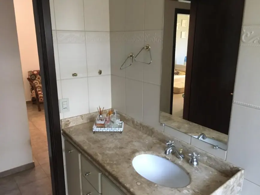 Casa com 3 quartos à venda, 332m2 em Vila José Bonifácio, Araraquara - SP - imagem 8 Foto 8 de Casa com 3 quartos à venda, 332m2 em Vila José Bonifácio, Araraquara - SP