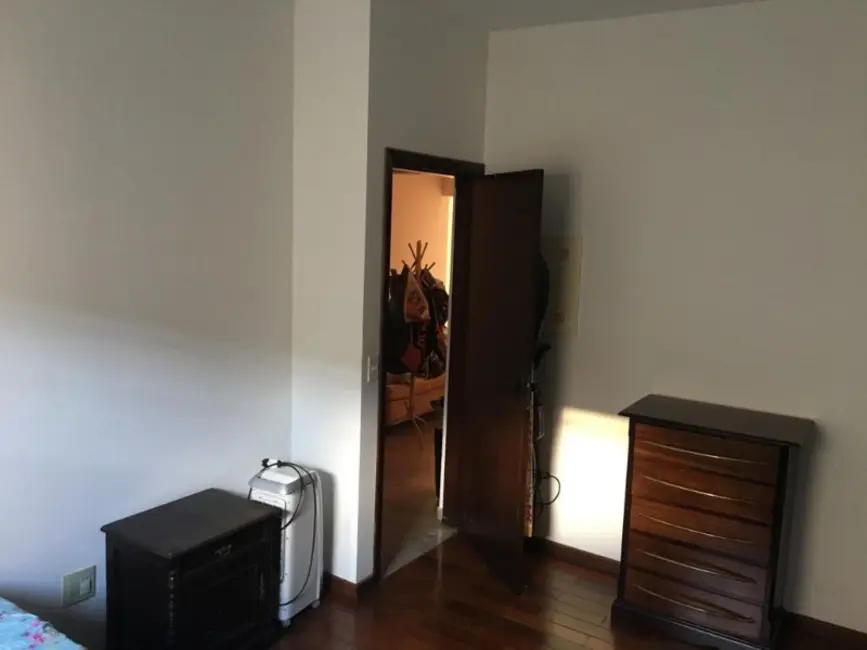 Casa com 3 quartos à venda, 332m2 em Vila José Bonifácio, Araraquara - SP - imagem 9 Foto 9 de Casa com 3 quartos à venda, 332m2 em Vila José Bonifácio, Araraquara - SP