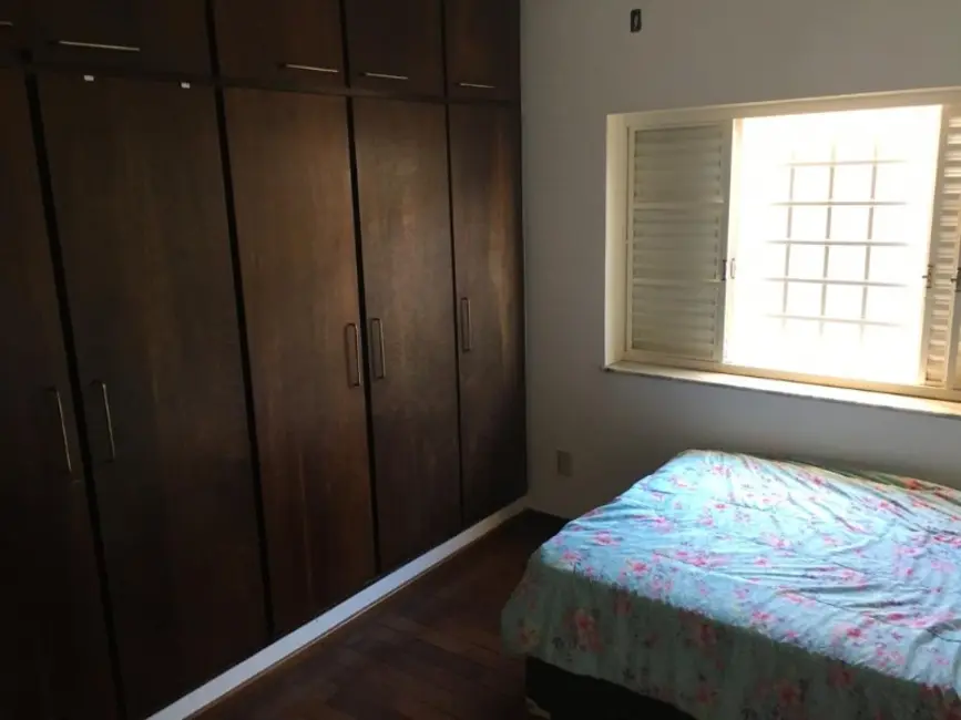 Casa com 3 quartos à venda, 332m2 em Vila José Bonifácio, Araraquara - SP - imagem 7 Foto 7 de Casa com 3 quartos à venda, 332m2 em Vila José Bonifácio, Araraquara - SP