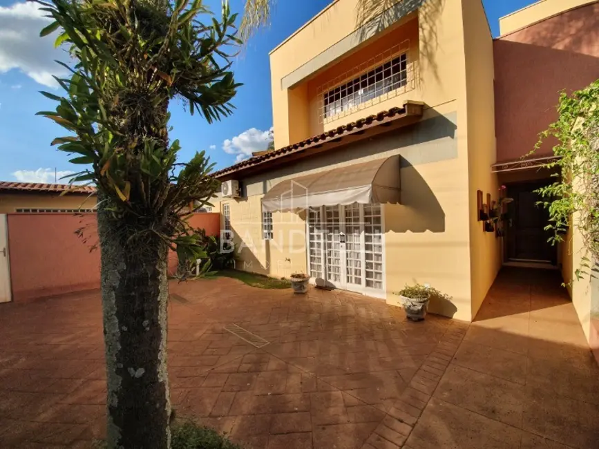 Casa com 4 quartos à venda, 398m2 em Jardim Primavera, Araraquara - SP - imagem 3 Foto 3 de Casa com 4 quartos à venda, 398m2 em Jardim Primavera, Araraquara - SP