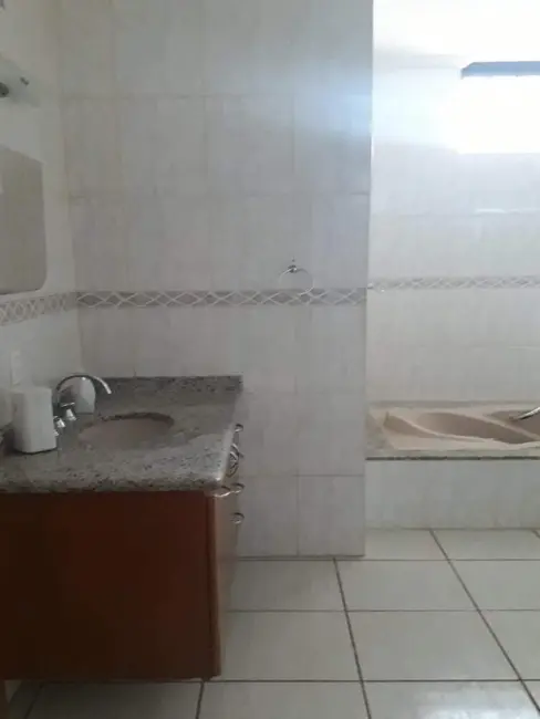 Casa com 3 quartos à venda, 398m2 em Vila José Bonifácio, Araraquara - SP - imagem 5 Foto 5 de Casa com 3 quartos à venda, 398m2 em Vila José Bonifácio, Araraquara - SP
