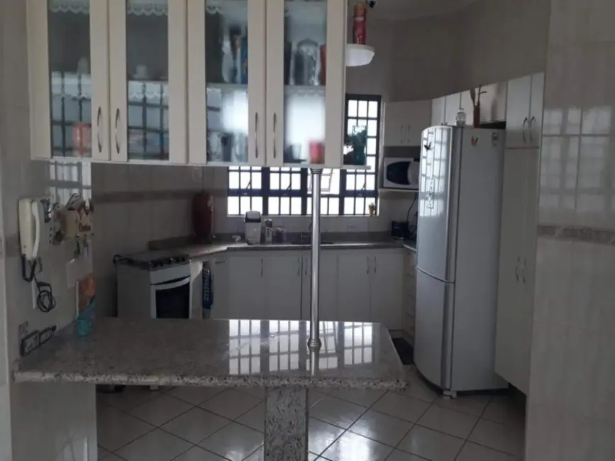 Casa com 3 quartos à venda, 398m2 em Vila José Bonifácio, Araraquara - SP - imagem 4 Foto 4 de Casa com 3 quartos à venda, 398m2 em Vila José Bonifácio, Araraquara - SP