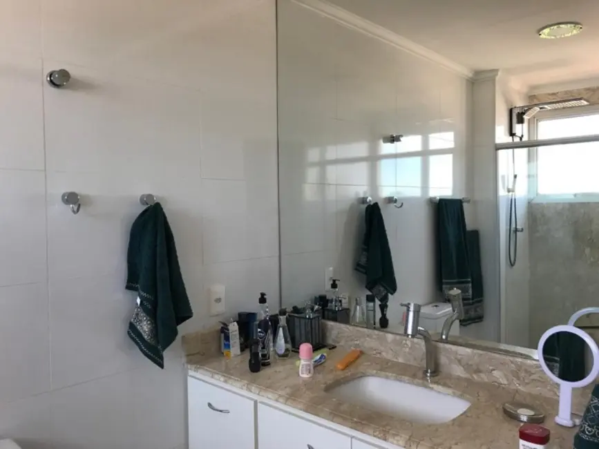 Apartamento com 3 quartos à venda, 181m2 em Centro, Araraquara - SP - imagem 7 Foto 7 de Apartamento com 3 quartos à venda, 181m2 em Centro, Araraquara - SP