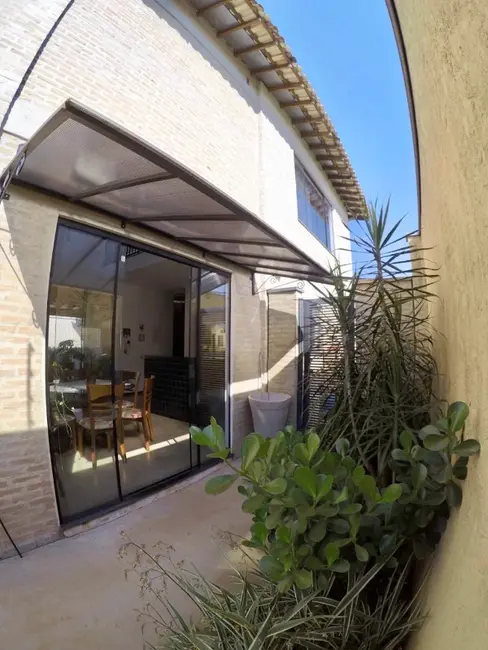 Casa com 2 quartos à venda, 233m2 em Cidade Jardim, Araraquara - SP - imagem 8 Foto 8 de Casa com 2 quartos à venda, 233m2 em Cidade Jardim, Araraquara - SP