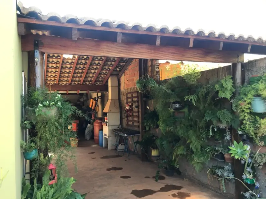 Chácara com 3 quartos à venda, 200m2 em Araraquara - SP - imagem 8 Foto 8 de Chácara com 3 quartos à venda, 200m2 em Araraquara - SP