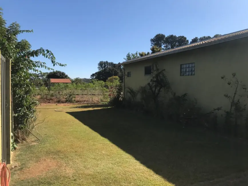 Chácara com 3 quartos à venda, 200m2 em Araraquara - SP - imagem 7 Foto 7 de Chácara com 3 quartos à venda, 200m2 em Araraquara - SP